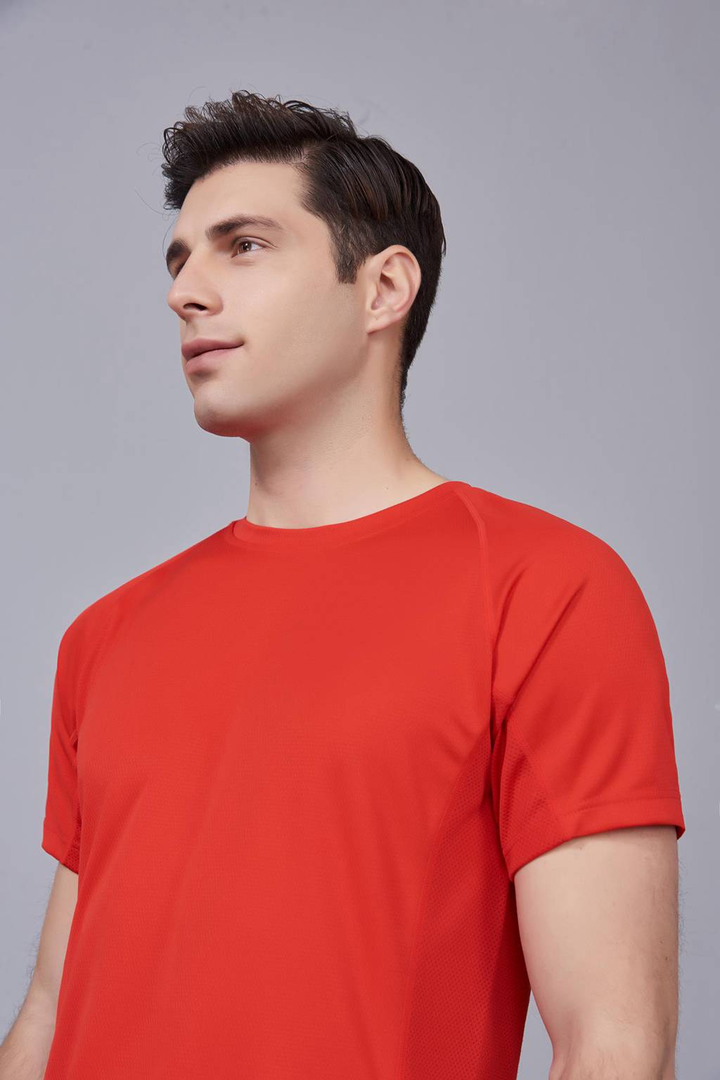 修身運動短袖 舒適透氣跑步訓(xùn)練速干T恤-大紅色